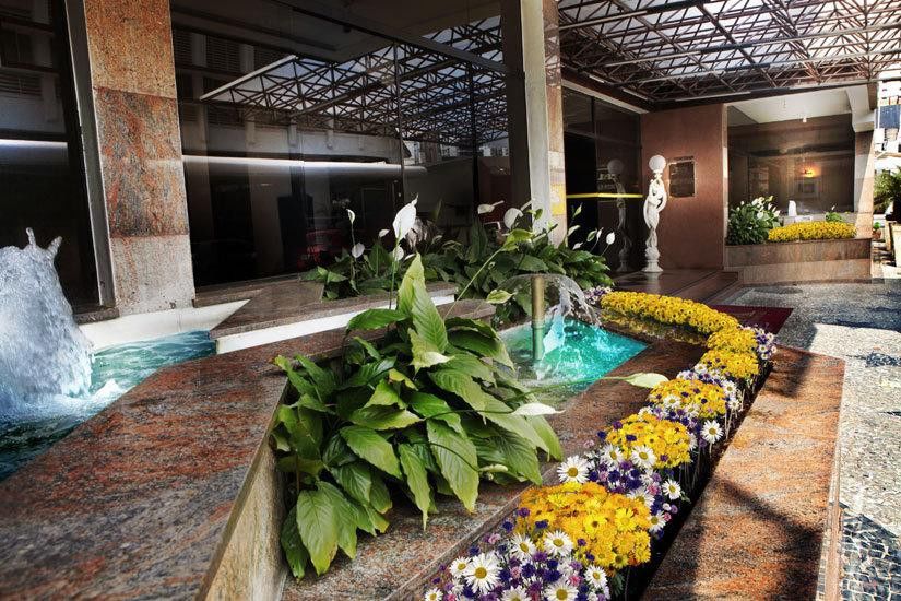 Hotel Carlton Plaza โปโซส เด คาลดัส ภายนอก รูปภาพ